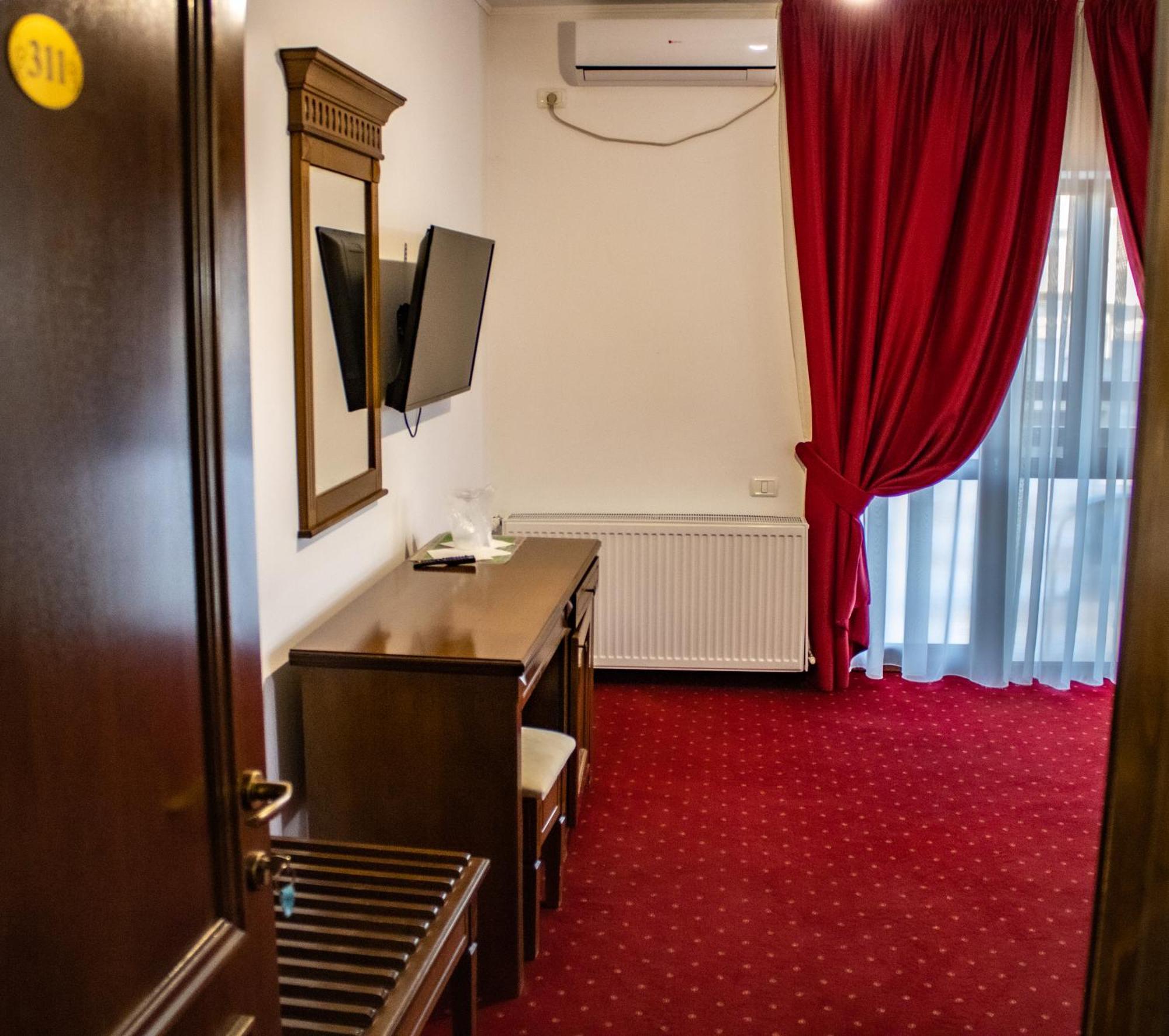 Hotel Rebis Brăila Extérieur photo