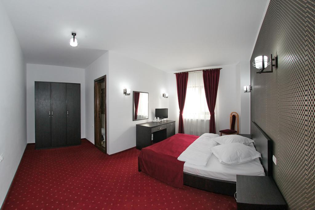 Hotel Rebis Brăila Chambre photo