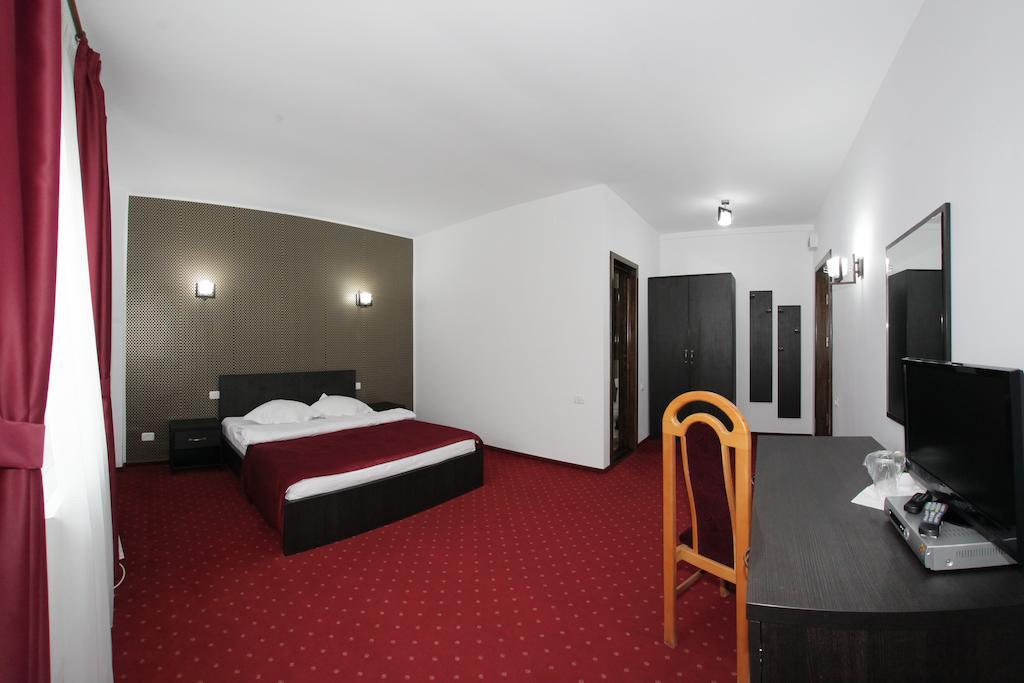 Hotel Rebis Brăila Chambre photo