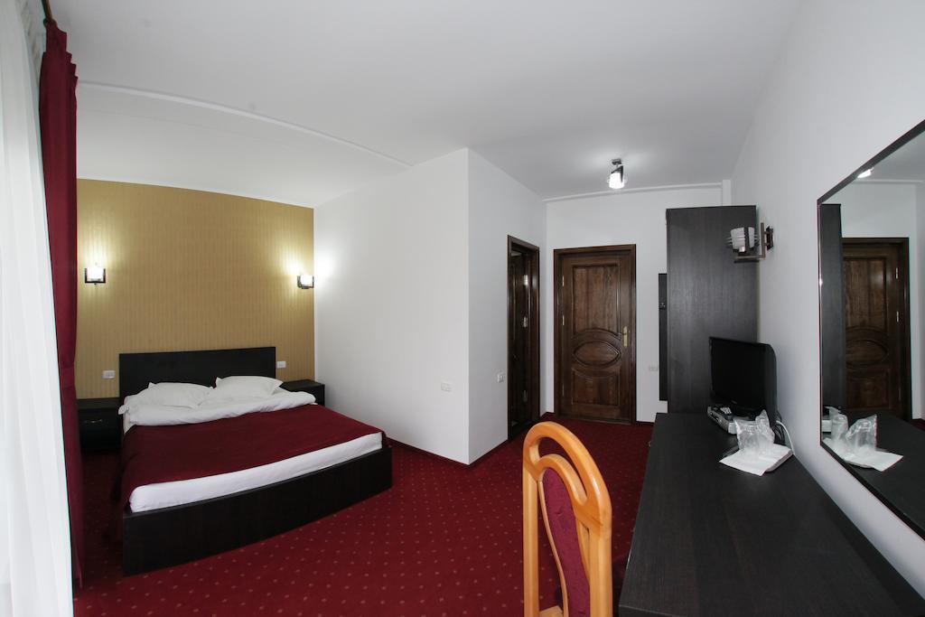 Hotel Rebis Brăila Extérieur photo